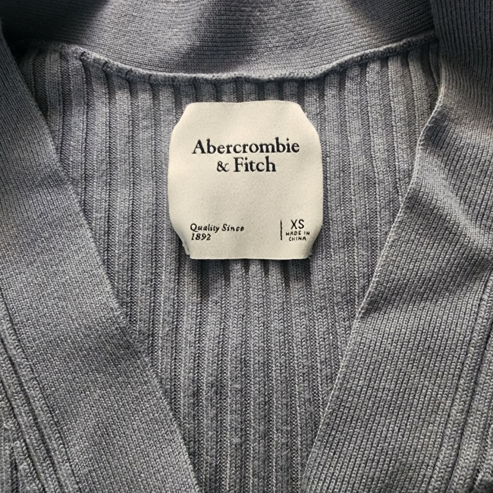 Abercrombie & Fitch Sweater - Picture 2 of 5